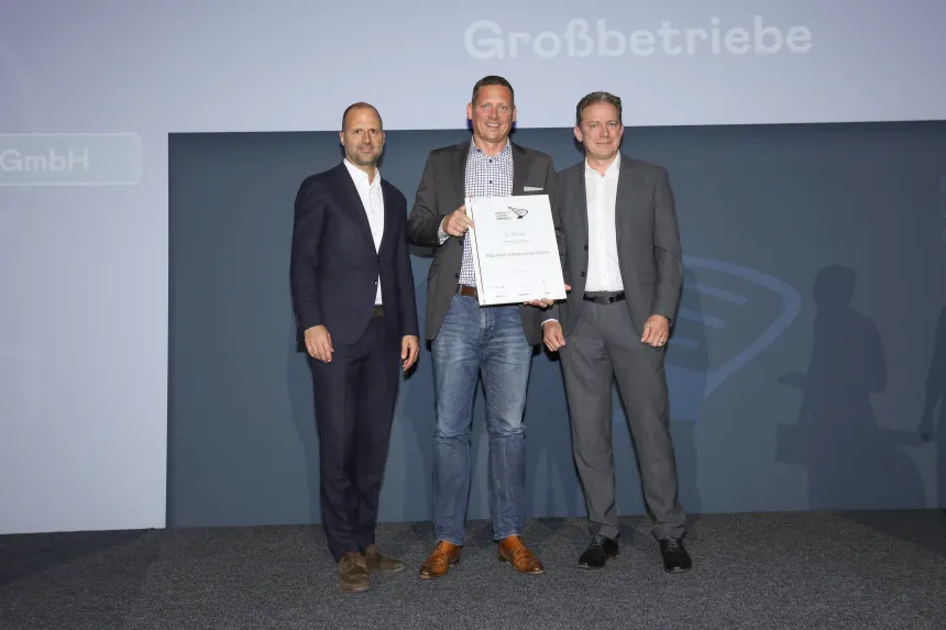 Equans Kältetechnik GmbH nimmt den ALC-Preis für den zweiten Platz in der Kategorie Großbetriebe entgegen