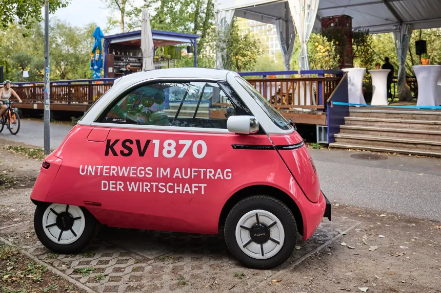Pinkes Miniauto