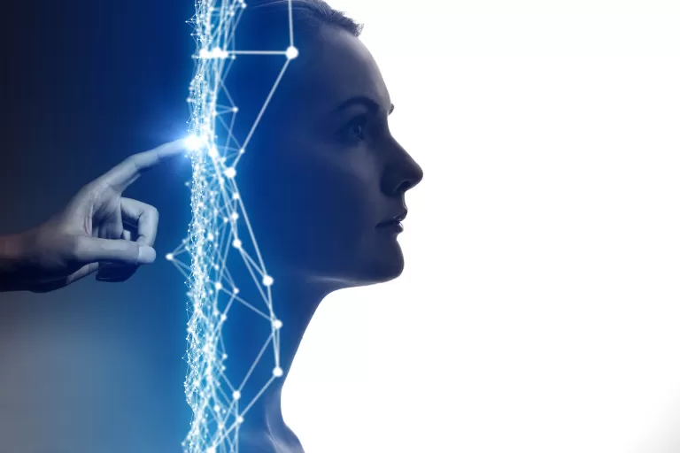 Hand berührt leuchtendes, vernetztes digitales Gesicht aus Punkten und Linien
