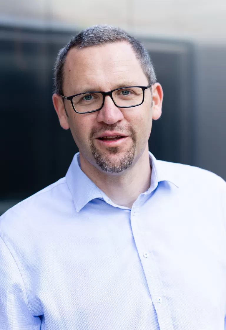 Teach For Austria Geschäftsführer Severin Broucek