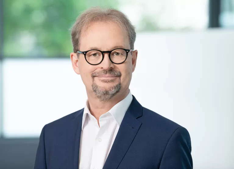 Mag. Hannes Frech, CFO KSV1870 Holding AG